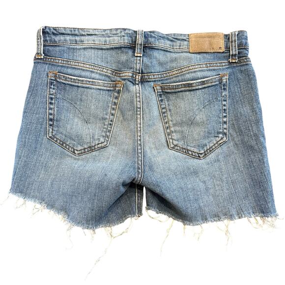 Joe’s jeans, women’s cutoff jeans from Icon jeans, medium wash, Size 28 - Picture 4 of 5